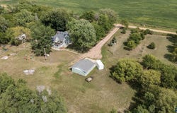 27765 476th St, Canton, SD 57013