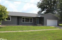 625 Blackstone Drive, Garner, IA 50438