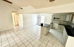 713 Rolling Hills Drive, Hewitt, TX 76643