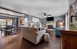 211 Patton Dr, Coraopolis, PA 15108