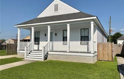 137 SEAL Drive, Arabi, LA 70032