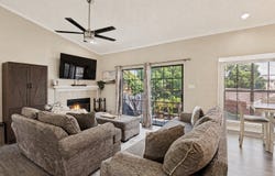 411 Pebble Way, Arlington, TX 76006
