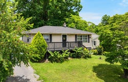 508 W Hemlock St, LaFollette, TN 37766