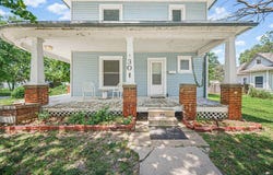 301 North Broadway, Herington, KS 67449