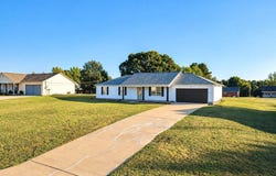 22 Sandy Drive, Jackson, TN 38301