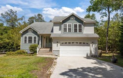 102 Shady Path, Cedar Point, NC 28584