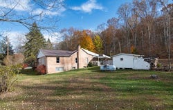 76 Redbud Ln, Hinton, WV 25951