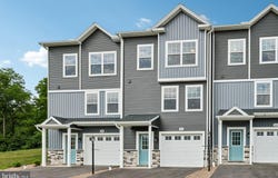 184 HIGHPOINT PARK Drive, PLEASANT GAP, PA 16823