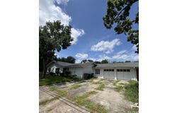 2406 BON AIRE AVE, Victoria, TX 77901