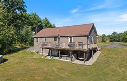 10 Stone Lane, Berwick, ME 03901