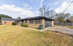 1116 West Avenue, Columbia, MS 39429