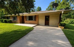 907 Hinton Ave, Lumberton, MS 39455