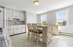 4 Horton St 2, Salem, MA 01970