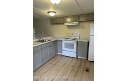 32 McCabe Avenue, Carbondale, PA 18407