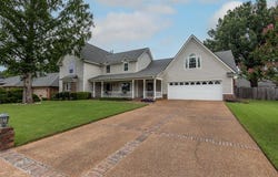 6424 HAWKS CALL Ln, Bartlett, TN 38135