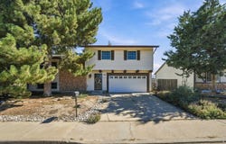 15303 E Nassau Dr, Aurora, CO 80013