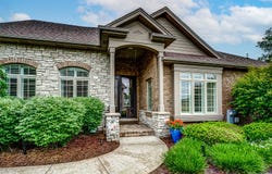 8999 Holland Harbor Circle, Frankfort, IL 60423