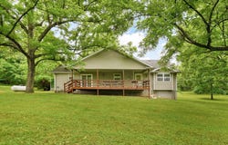 21445 Lawrence 2074, Ash Grove, MO 65604