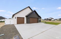 979 Siphon St, Twin Falls, ID 83301
