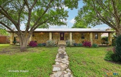 205 N Avenue E, Elgin, TX 78621
