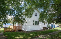 107 E Sunset Drive, Bourbon, IN 46504-1533