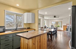 210 Bourbon Lane, Ukiah, CA 95482
