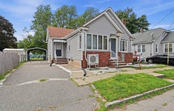 64 Stewart St, Chicopee, MA 01020