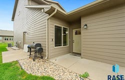 7110 S Bridger Pl, Sioux Falls, SD 57108