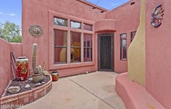 101 Post Way, Tubac, AZ 85646