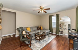 12104 Fleetwood Place, Maryland Heights, MO 63043