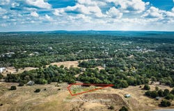 10 Crazy Cross Rd, Wimberley, TX 78676