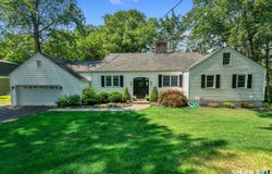 34 River Road, North Haven, CT 06473