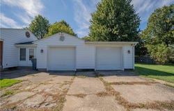 17 Parkview Drive, Conneaut, OH 44030