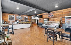 33 W Olive Street, Aurora, MO 65605