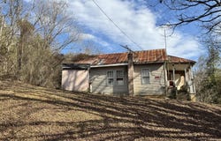 1135 Ned Clark Rd, Bean Station, TN 37708