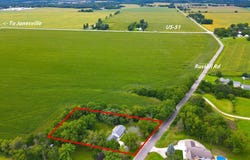 326 E Russell Road, Janesville, WI 53545