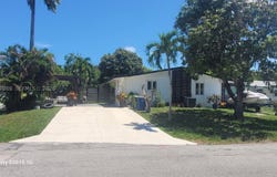 701 SW 4th Ct, Hallandale Beach, FL 33009