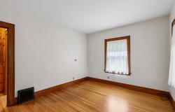 708 Grant St, IowaCity, IA 52240