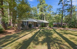 235 Oak Street, Wallace, NC 28466
