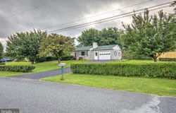 720 MEADOW Drive, HONEY BROOK, PA 19344