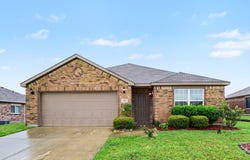 246 Willow Creek Lane, Terrell, TX 75160