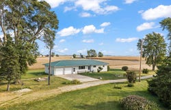 2484 State Highway 32, Lovington, IL 61937