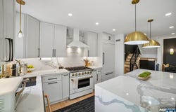 25 Yorkview Drive, Edgewater, NJ 07020