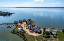 564 Riverside Dr, Morattico, VA 22503