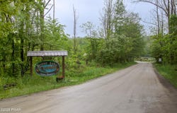 52 Stonefence Road, Damascus, PA 18415