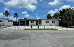 17831 NW 84th Ct, Miami, FL 33015