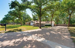 2003 Okelley Rd, Rockdale, TX 76567