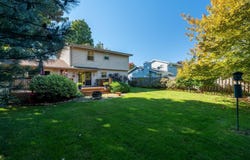 2728 Stonebridge Dr, Racine, WI 53404