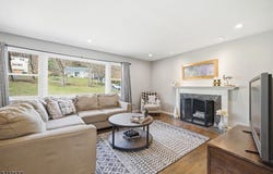 28 Raynor Rd, Morris Twp., NJ 07960-2517