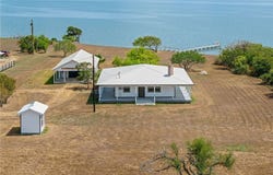 96 E Meadowlark Drive, Port Lavaca, TX 77979